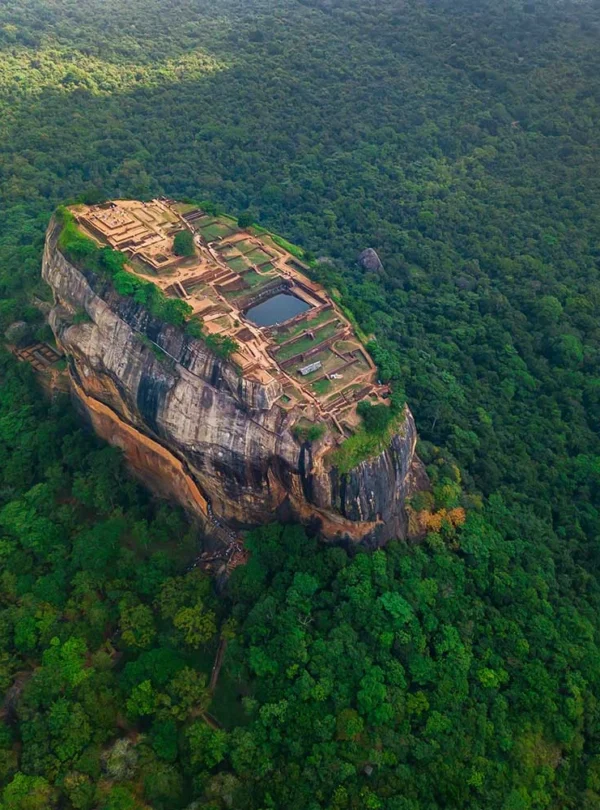 Sigiriya-Rock-Fortress-800